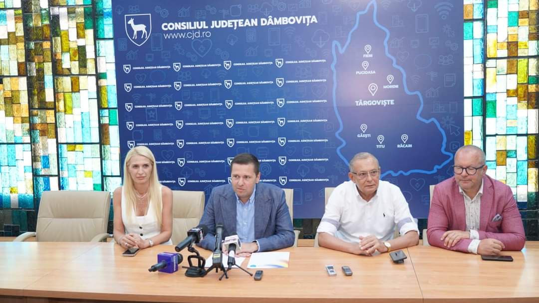 CJ Dâmbovița  a semnat contractul pentru realizarea studiului de fezabilitate al domeniului schiabil „Cocora” 