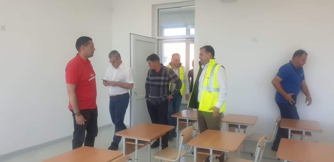 Președintele CJ Dâmbovița, Corneliu Ștefan a făcut o vizită de lucru în comunele I.L.Caragiale, Gura Ocniței, Ocnița și Răzvad