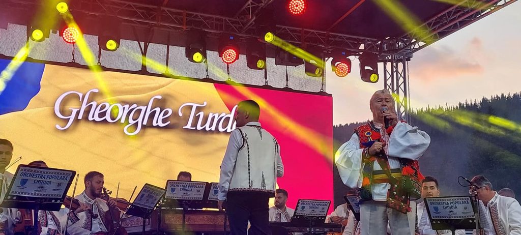 Regal folcloric în prima seară a Festivalului Peștera-Padina, ediția 2023. VIDEO