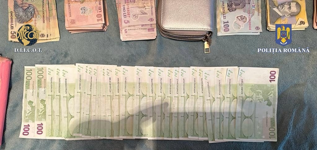 Mascații au descins la persoane bănuite de camătă, șantaj, trafic de persoane, trafic de minori și proxenetism, la data de 29 septembrie a.c., polițiștii Direcției de Combatere 