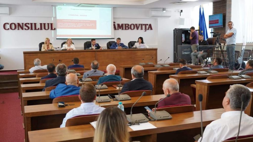 S-au semnat 17 contracte de finanțare prin AFM, 16 comune dâmbovițene vor moderniza sistemul de iluminat public