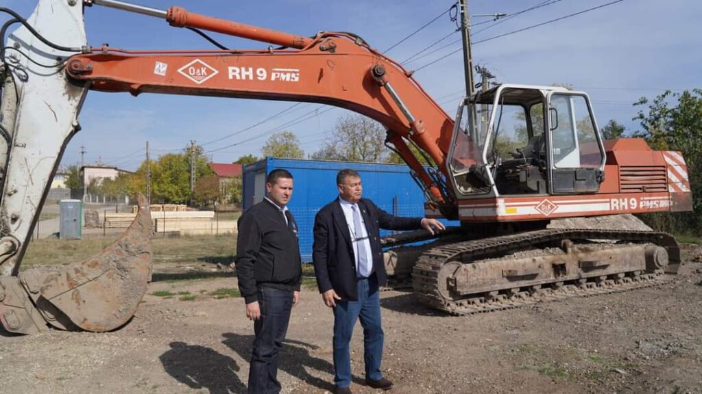 Se lucrează la extinderea rețelei de canalizare, prin Programul Național de Investiții „Anghel Saligny " în comuna Niculești