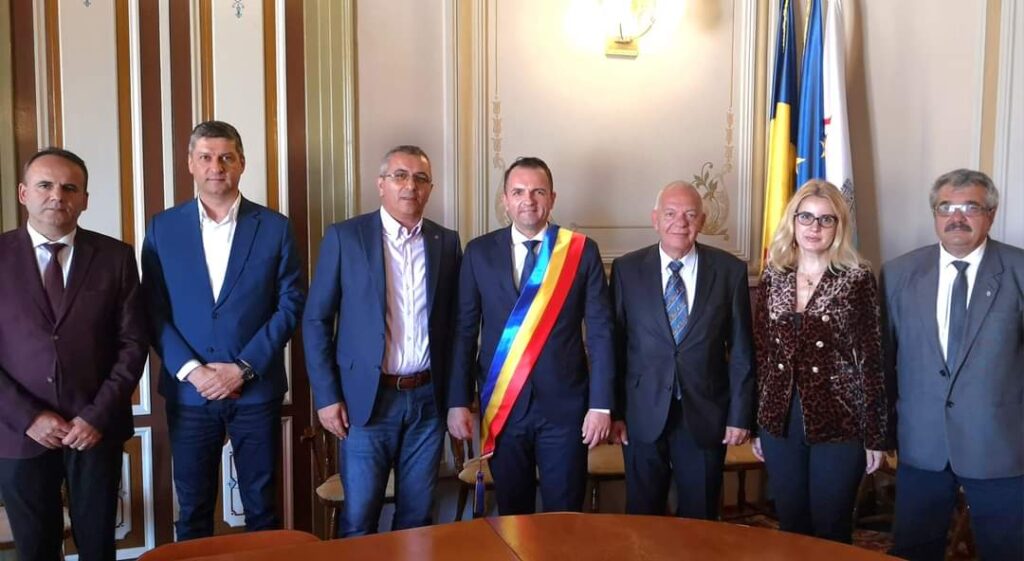 Vizita Excelenței Sale Radko Vlaykov, Ambasadorul Bulgariei, la Primăria Târgoviște: Comunitatea bulgară și tradițiile sale unice