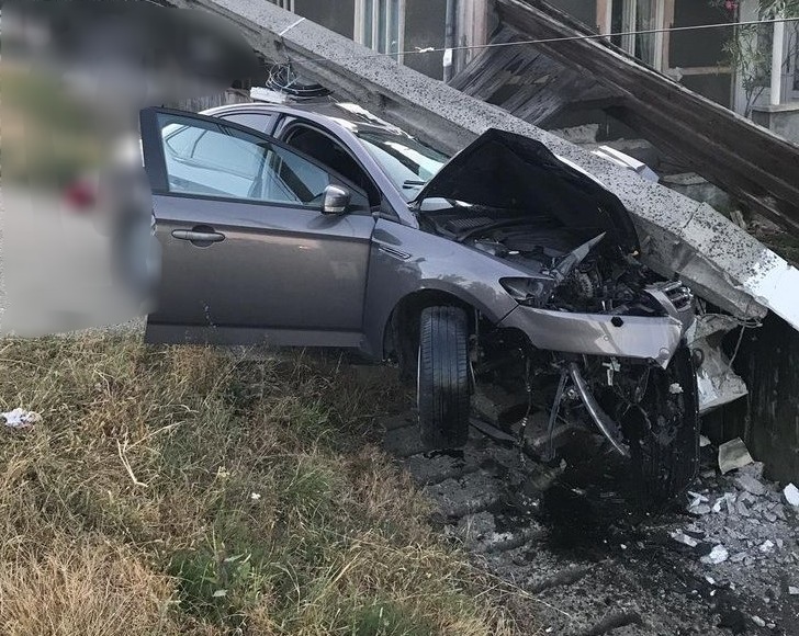 Au văzut moartea cu ochii: Accident rutier în localitatea Greci, pe DN 61