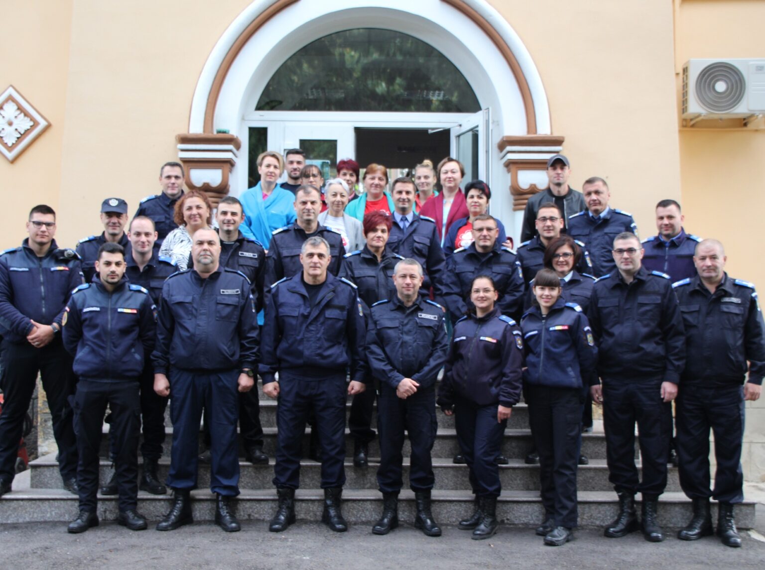 Campania „Salvează o viață alături de jandarmii dâmbovițeni! Donează sânge!”, la final