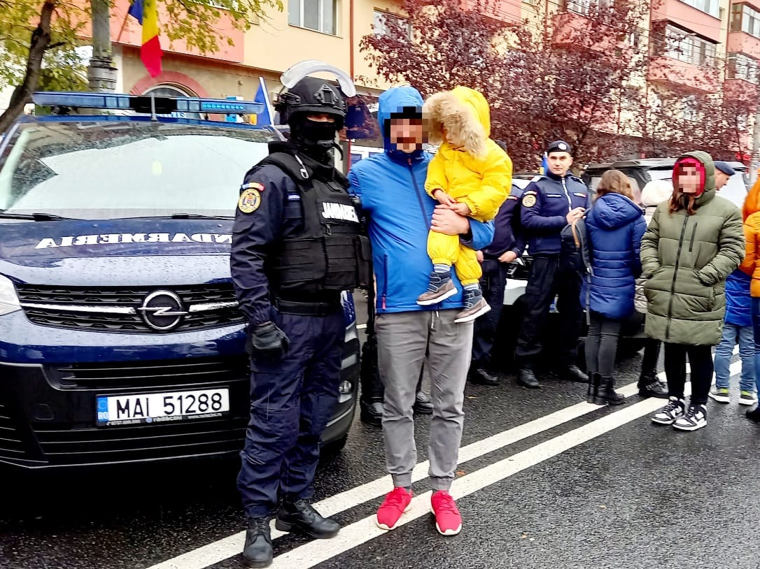Jandarmii vor fi alături de dâmbovițeni de Ziua Naţională a României  