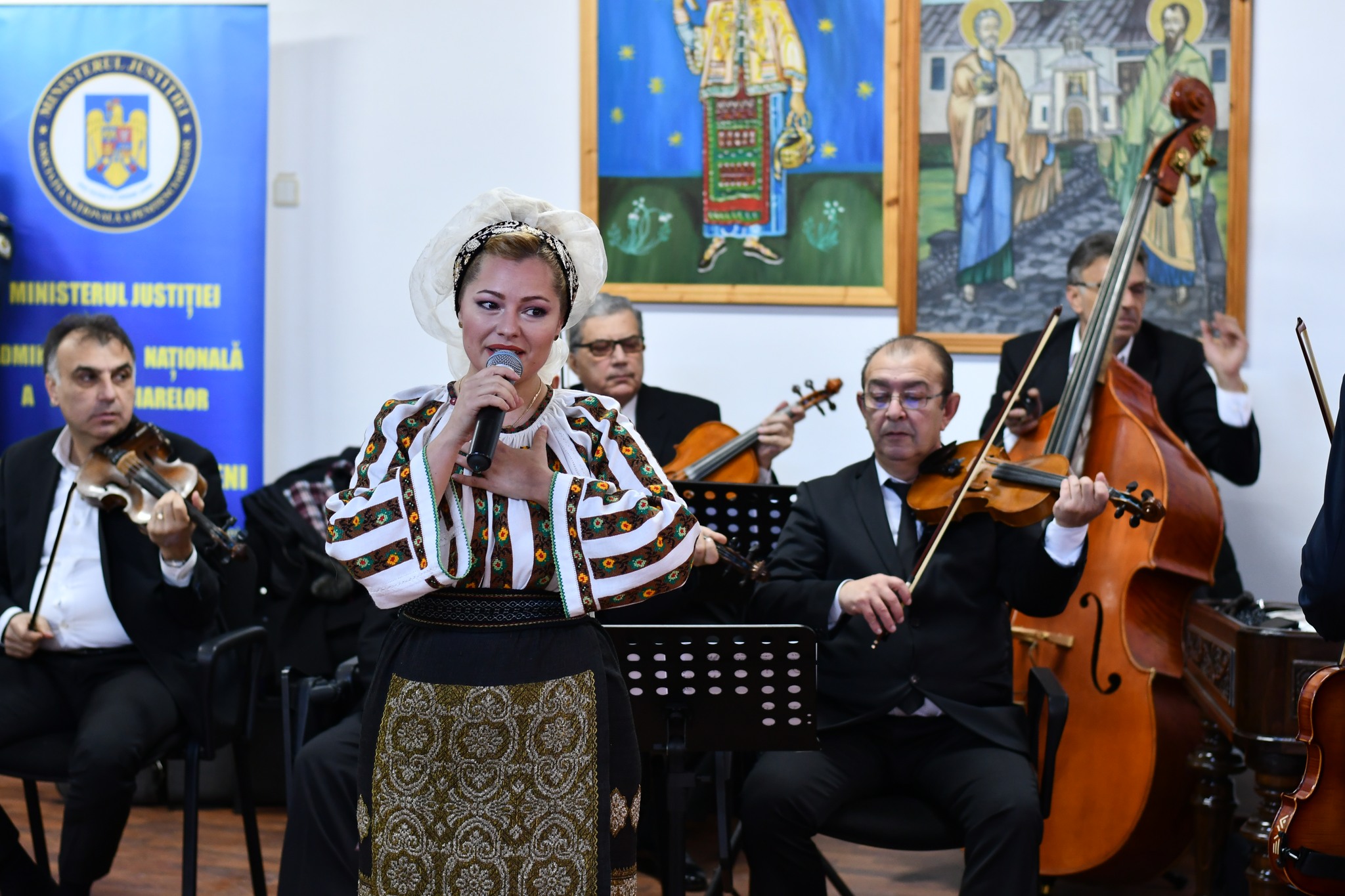 Magie Muzicală în Penitenciarul Mioveni: Orchestra Doina Argeșului aduce bucurie și armonie în inimile deținuților