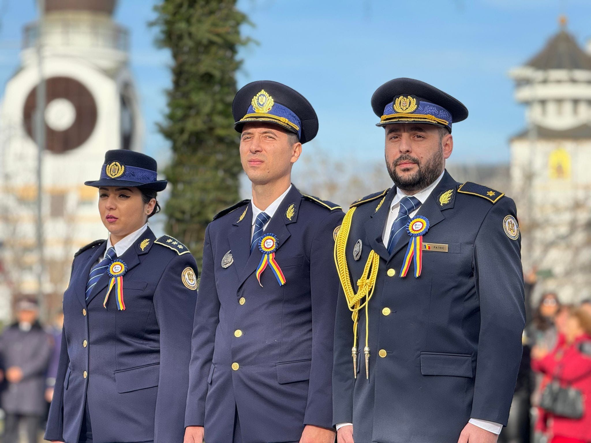 Penitenciarul Mioveni și Subcomisarul Patric Daniel Ghebaru Aduc Omagiu Unirii și Eroilor Națiunii în Ziua de 1 Decembrie