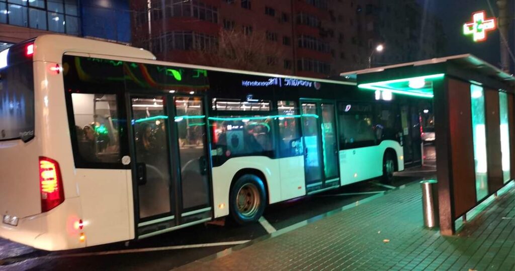 Peste 136.000 de călatori au utilizat autobuzele târgoviștene pe traseele interne în luna noiembrie 2023, față de aproximativ 89.000