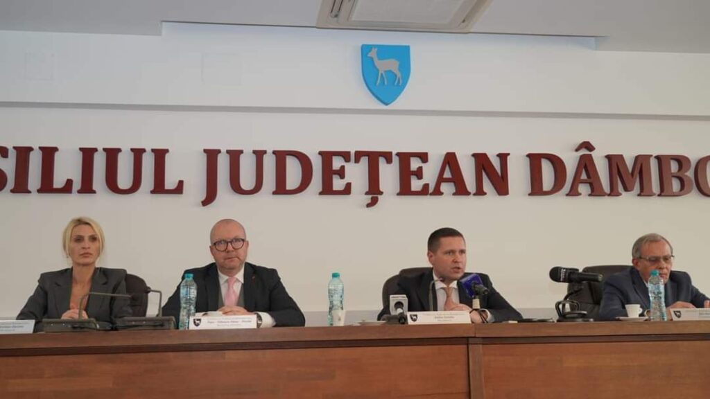 CJ Dâmbovița la ora bilanțului privind anul 2023, președintele l Corneliu Ștefan a  spus în cadrul  unei conferințe  că  dâmbovițenii au  tot dreptul să știe fiecare lucru făcut de Consiliul Județean Dâmbovița.