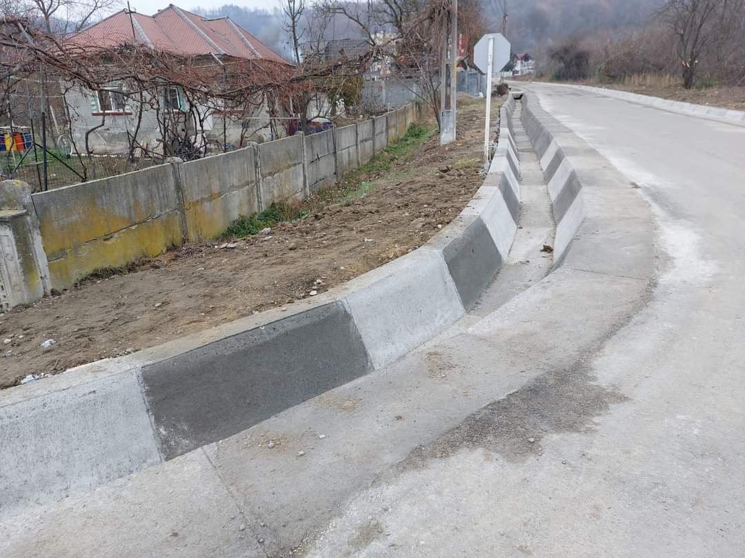 Administrația de la Voinești  a finalizat lucrările de modernizare pe strada Bazinului de Apă în satul Suduleni, se lucrează în forță  pe strada Pietriș și strada Pragurilor.