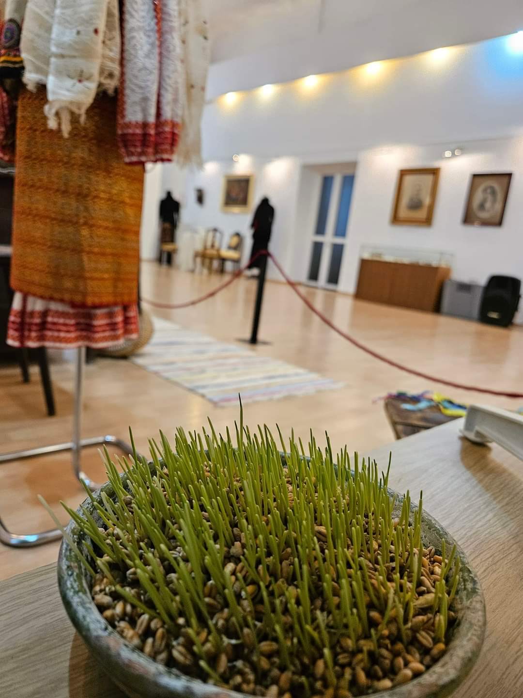 S-a deschis expoziția "Timpul sărbătorii în casele dâmbovițenior" la Muzeul de Istorie Dâmbovița