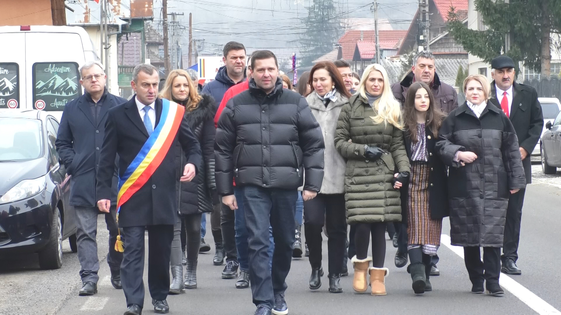 În comuna Moroeni, Festivalul Colindelor a reaprins  magia datinilor și obiceiurilor de iarnă, încă de la primele ore ale dimineții