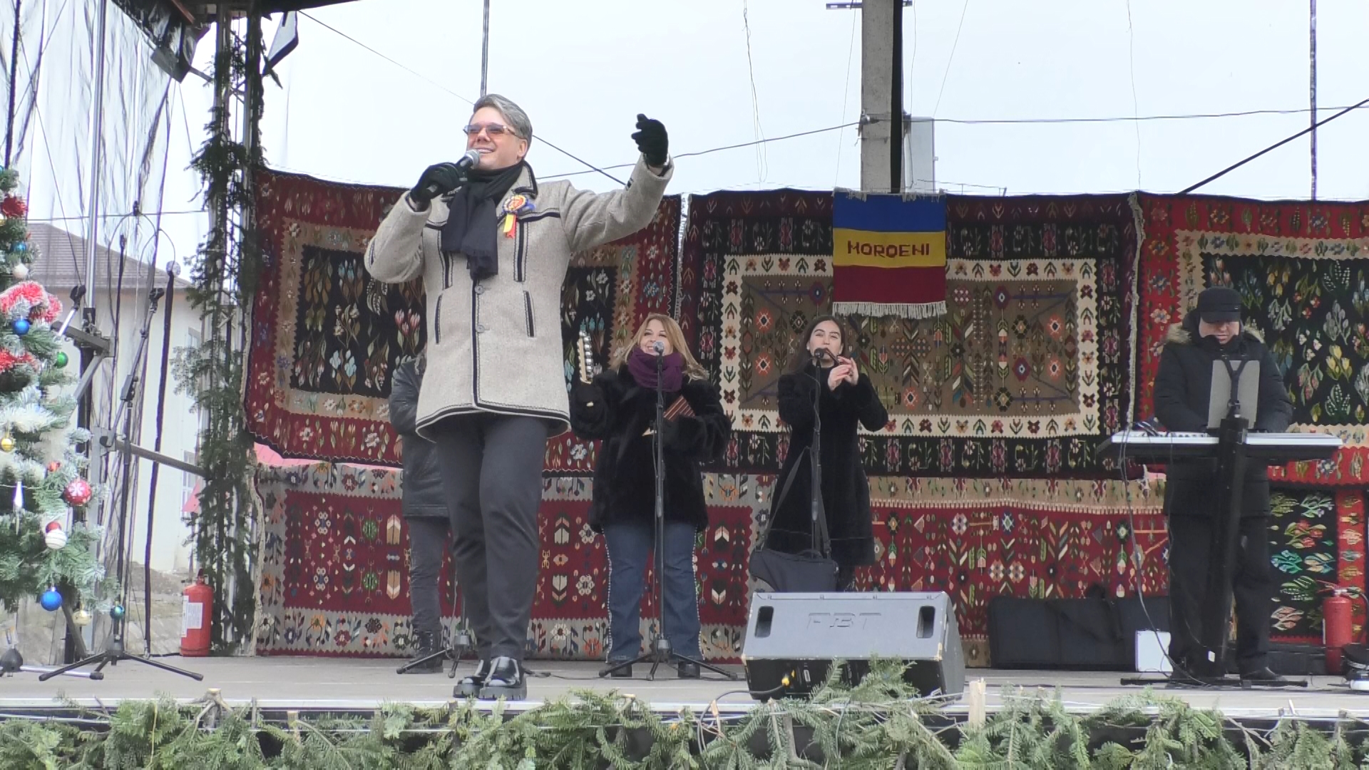 În comuna Moroeni, Festivalul Colindelor a reaprins magia datinilor și obiceiurilor de iarnă, încă de la primele ore ale dimineții