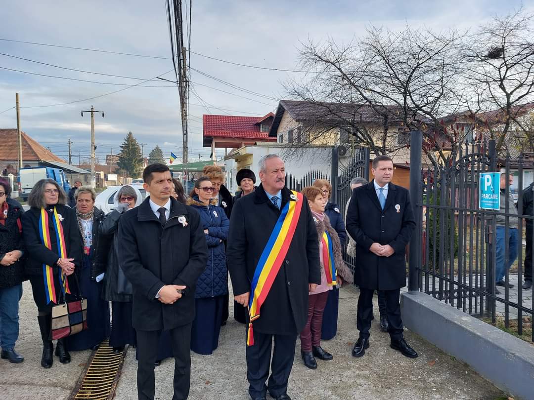 Administrația locală de la Vulcana Pandele a sărbătorit cu fast și emoție Ziua Națională a României, aducând comunitatea împreună