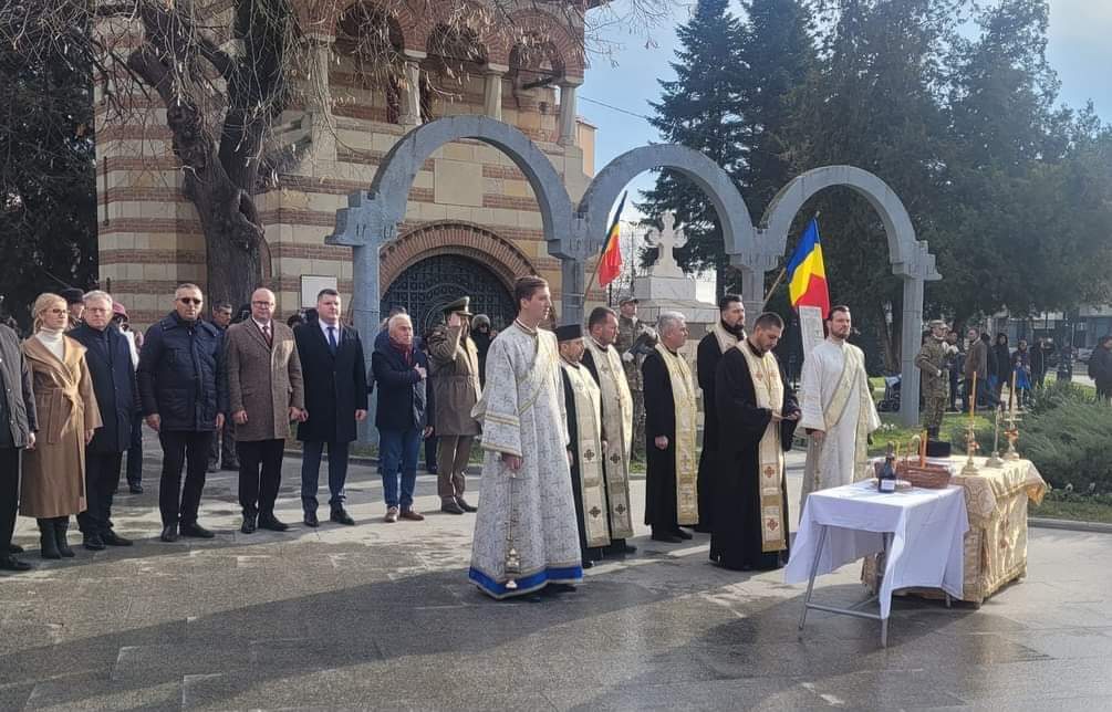 22 decembrie,  Ziua Victoriei Revoluției Române și a Libertății , marcată la Târgoviște, evenimentul a  fost organizat de Garnizoana Târgoviște.
