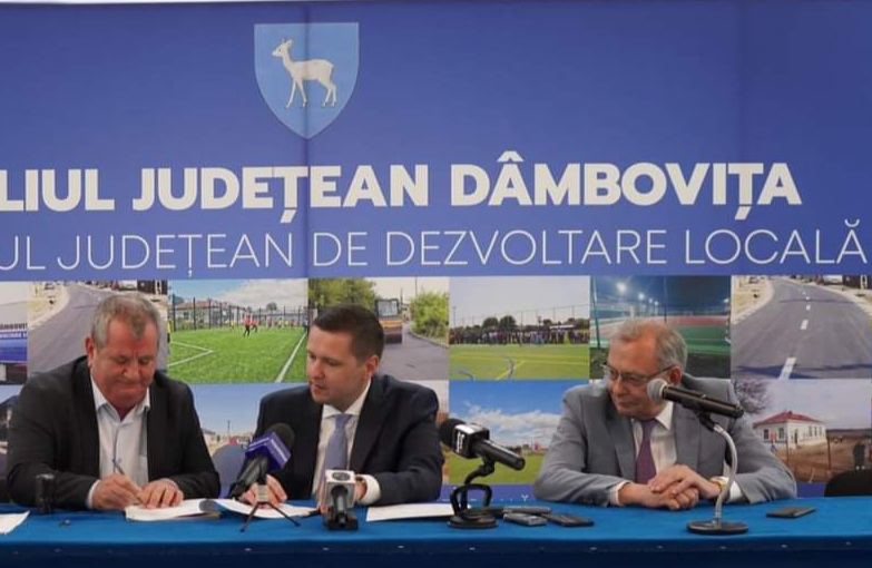 Vești bune pentru locuitorii din Văcărești: A fost semnat contractul de execuție lucrări pentru asfaltarea mai multor străzi, dacă vremea va permite