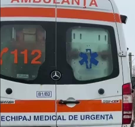 Accident rutier în orașul Găești: A pierdut controlul asupra direcției de deplasare și a intrat în coliziune cu un autoturism staționat Accident rutier în orașul Găești, astăzi, în jurul orei 14:50, polițiștii din cadrul Poliției Orașului Găești au fost sesizați cu privire la producerea unui accident rutier soldat cu victime.