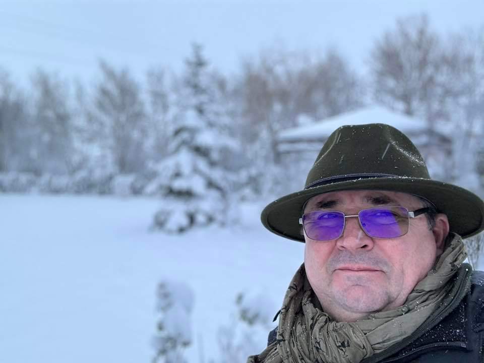 La Răcari, autoritățile locale desfășoară acțiuni de deszăpezire, să circulați cu prudență pe toate sectoarele afectate de ninsori La Răcari, autoritățile locale desfășoară acțiuni de deszăpezire , să circulați cu prudență pe toate sectoarele afectate de ninsori.