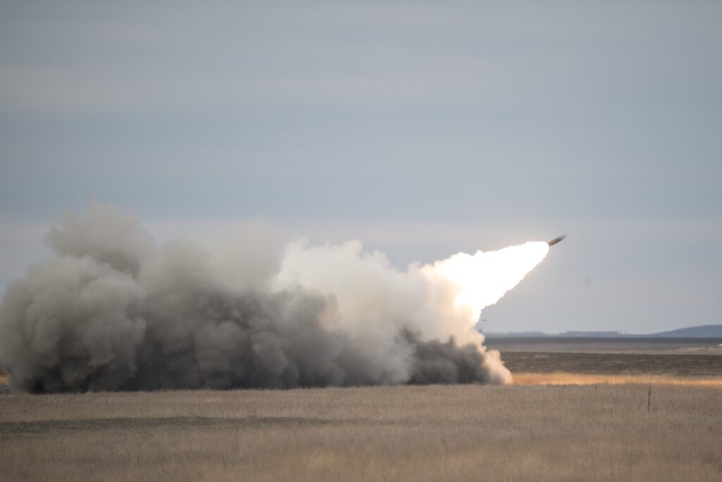 S-au executat trageri cu sistemele HIMARS în poligonul Smârdan