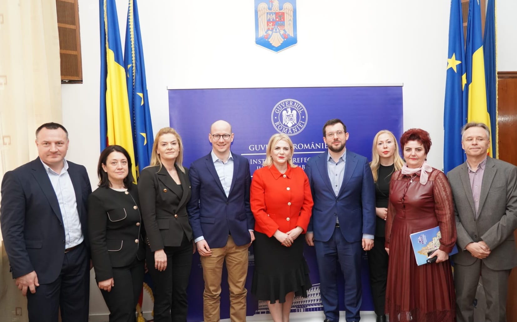 Delegația OCDE a făcut o vizită de lucru în județul Dâmbovița, prefectul județului Dâmbovița, Claudia Gilia alături