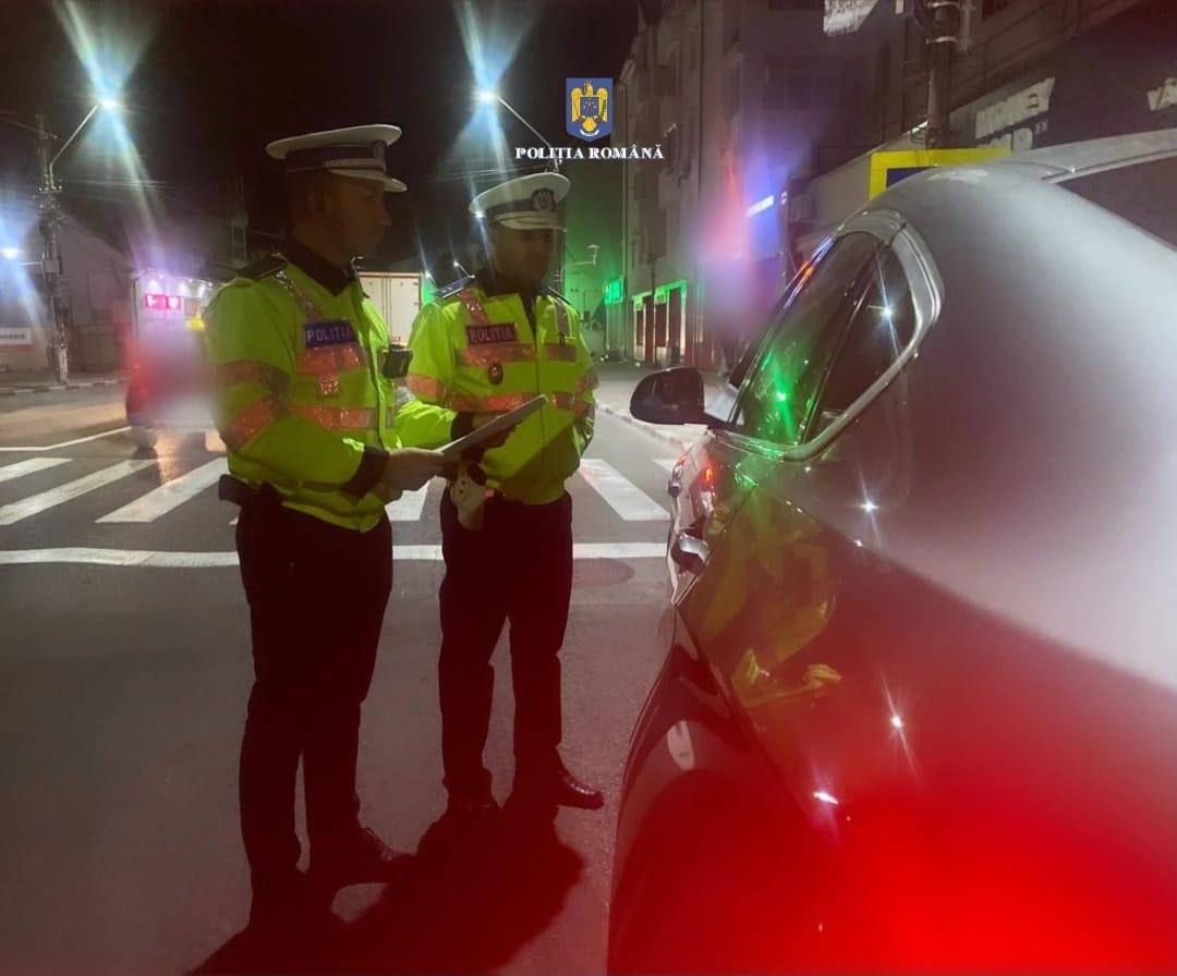 Acțiuni pentru creșterea gradului de siguranță rutieră pe drumurile din județul Dâmbovița, polițiștii rutieri din Inspectoratului de Poliție Județean