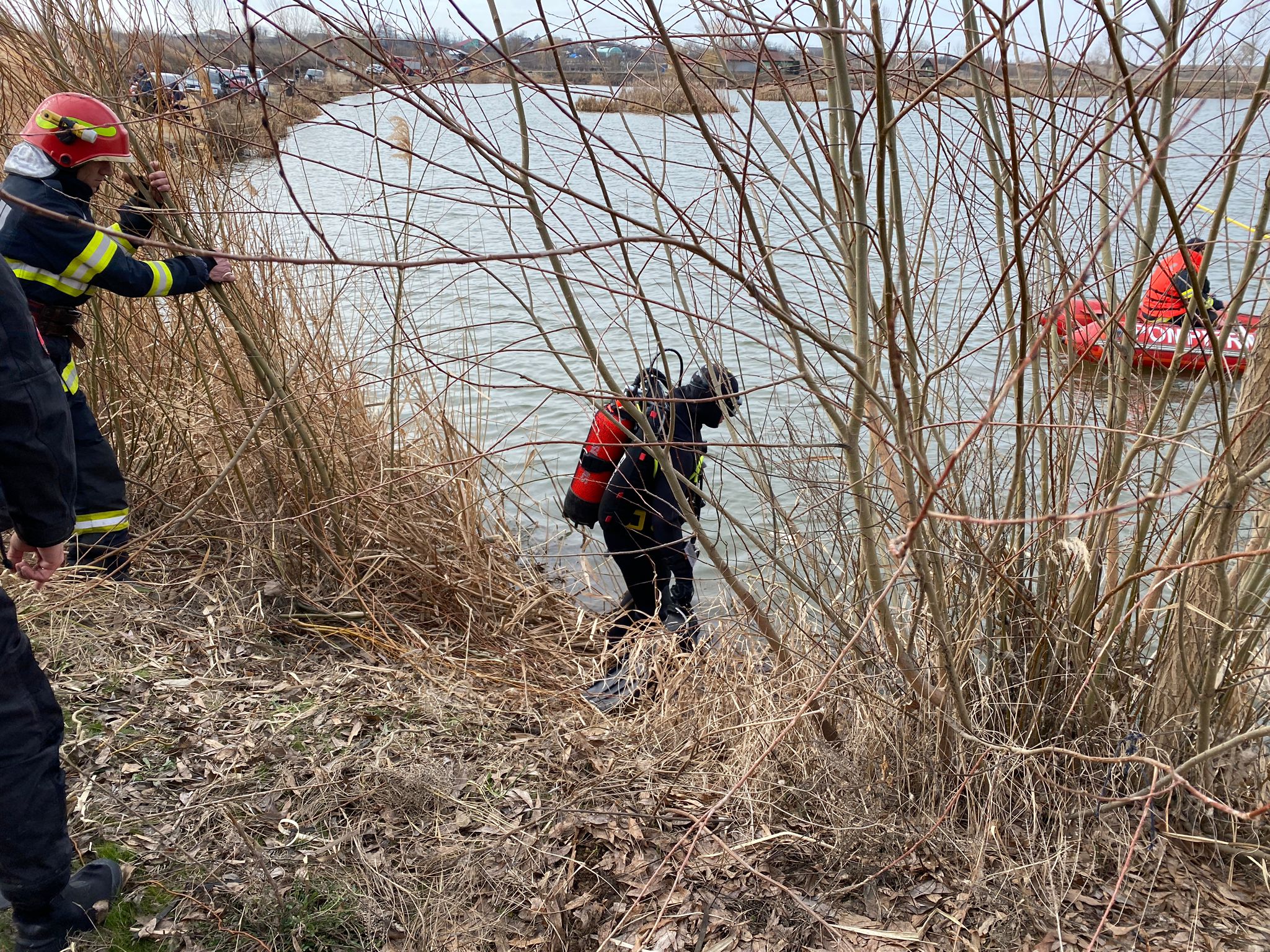 Pompierii dâmbovițeni au fost solicitați să intervină raza localității Visina, în cazul unei persoane înecate.