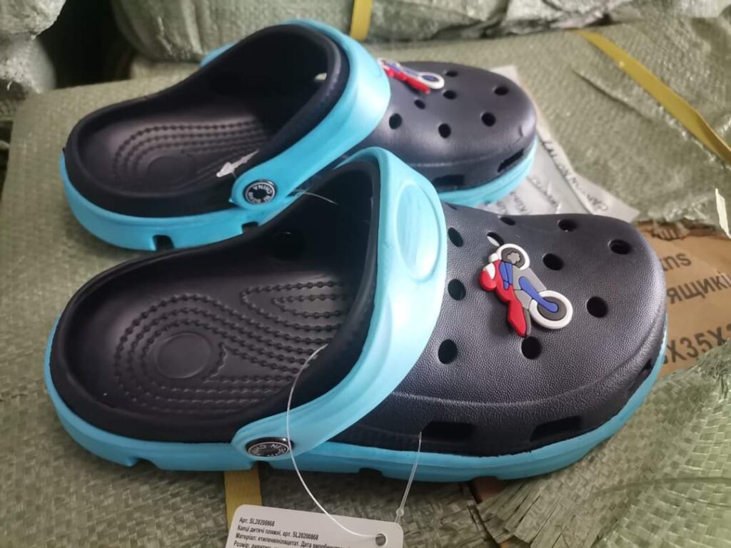 7.000 perechi de încălțăminte pentru copii susceptibilă de a fi contrafăcută, inspectorii vamali din cadrul Biroului Vamal de Frontieră Constanța Sud au reținut marfa.