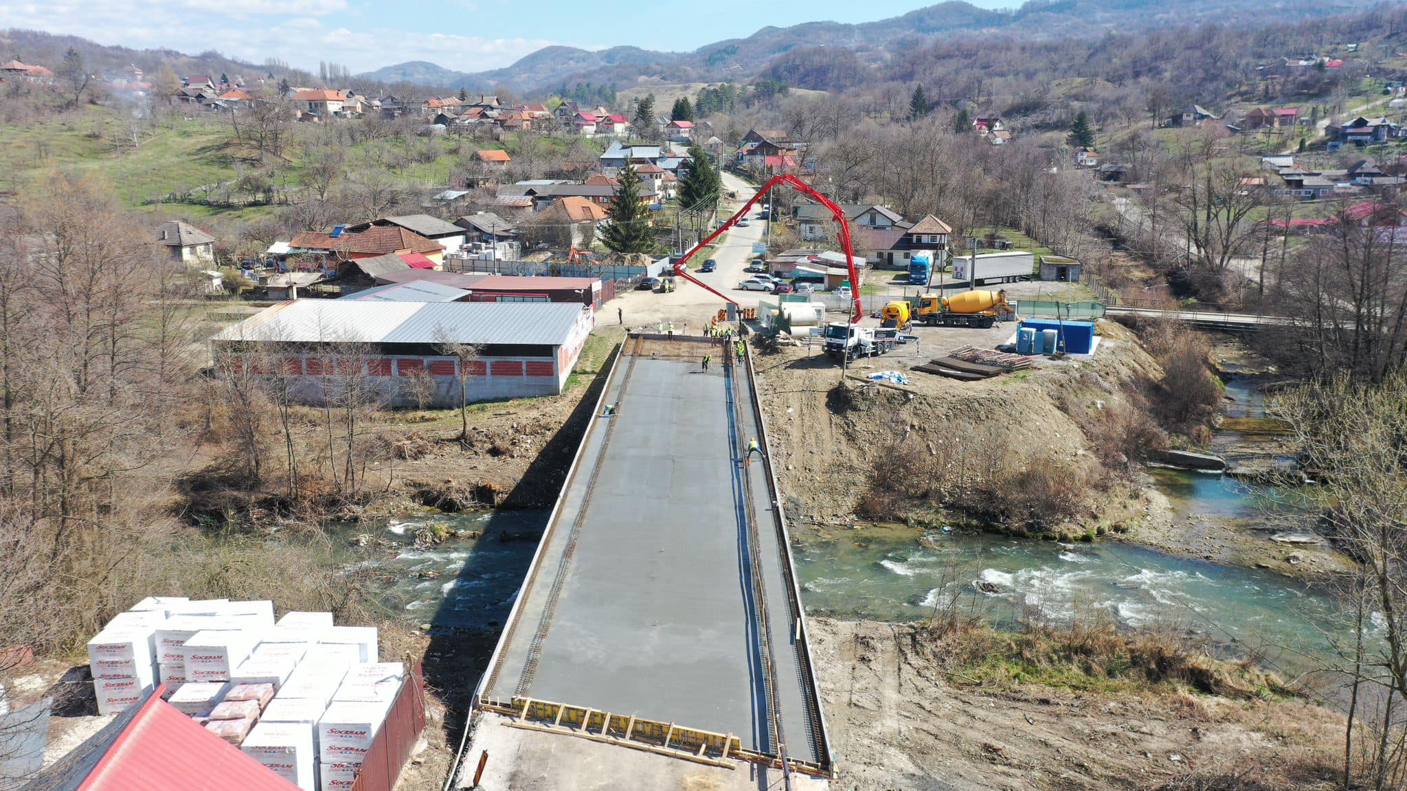 Reabilitarea Drumului Județean DJ 724 Malu cu Flori - Pucheni: Progres și Investiții în Infrastructura Dâmboviței