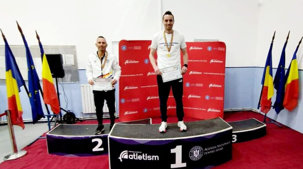 Jandarmul Ionuț Timofte a devenit campion național Masters weekend-ul trecut după ce a alergat, pentru a doua oară în sală, la o competiție desfășurată în București. 