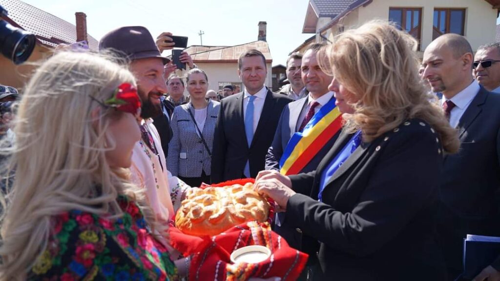  „Paștele cailor”, sărbătoare unică în  România, organizată de  comunitate bulgară din cartierul Matei Voievod din Târgoviște.