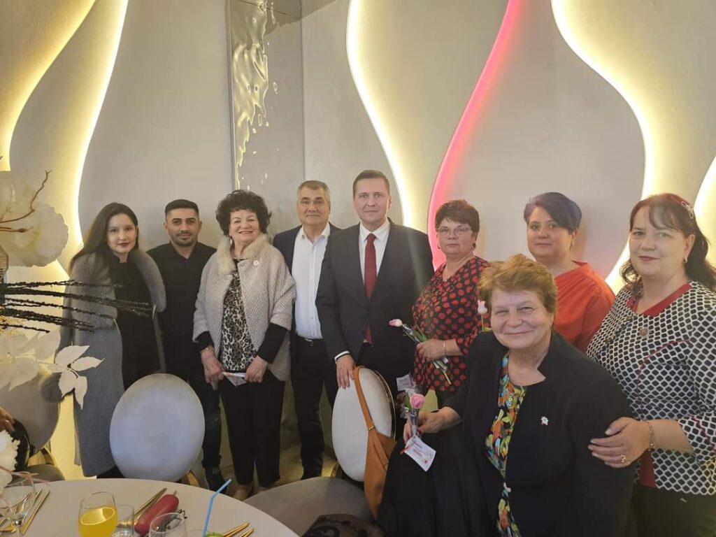 Conducerea PSD Dâmbovița s-a întâlnit cu doamnele și domnișoarele din zona Găești, președintele PSD Dâmbovița