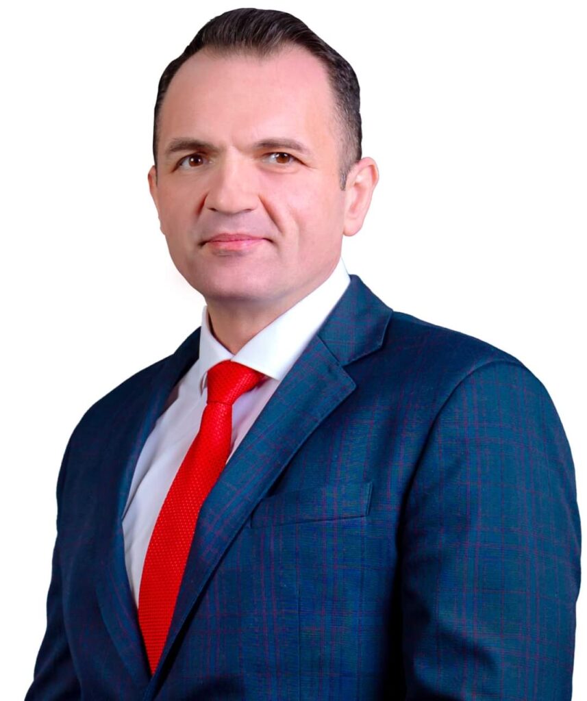 Mobilier școlar în valoare de peste 9.000.000 lei pentru unitățile de învățământ din Târgoviște, primarul Cristian Stan