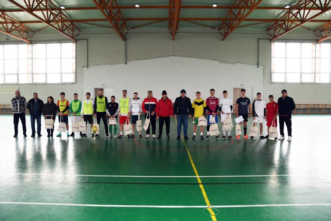 La Răcari a avut loc CUPA "NICULAE DUMITRU” - EDIȚIA "MARȚIȘOR", evenimentul sportiv a fost găzduit de sala de sport a orașului Răcari.