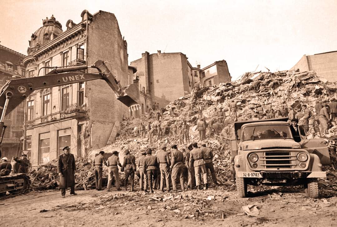 Cutremurul din 1977 a fost un cutremur puternic care s-a produs la ora 21:22:22 în data de 4 martie 1977, cu efecte devastatoare asupra României.