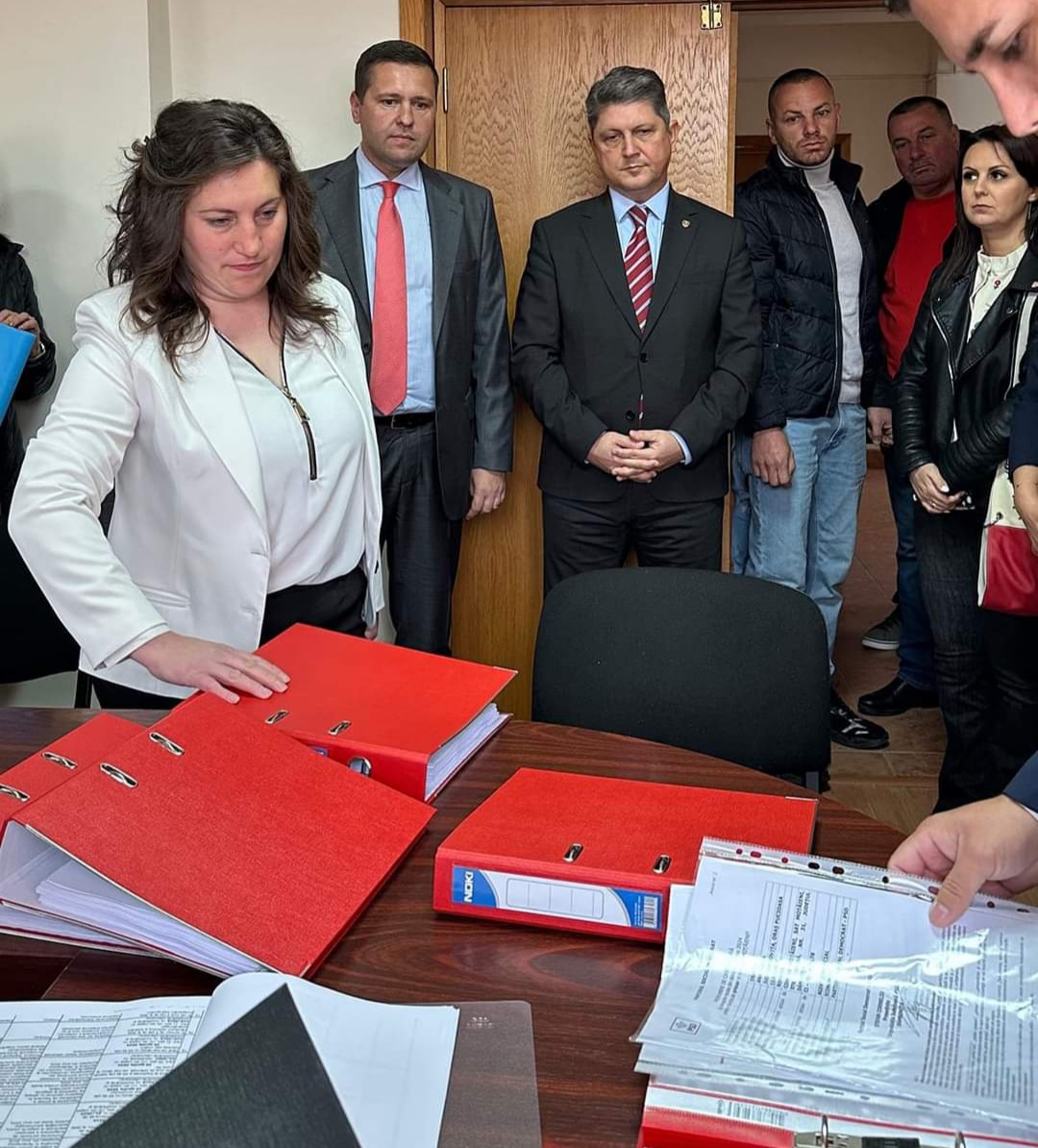 Candidatul PSD Dâmbovița la funcția de primar al comunei Moțăieni, Ana Maria Obagiu, o doamnă ambițioasă care vrea să aducă schimbarea