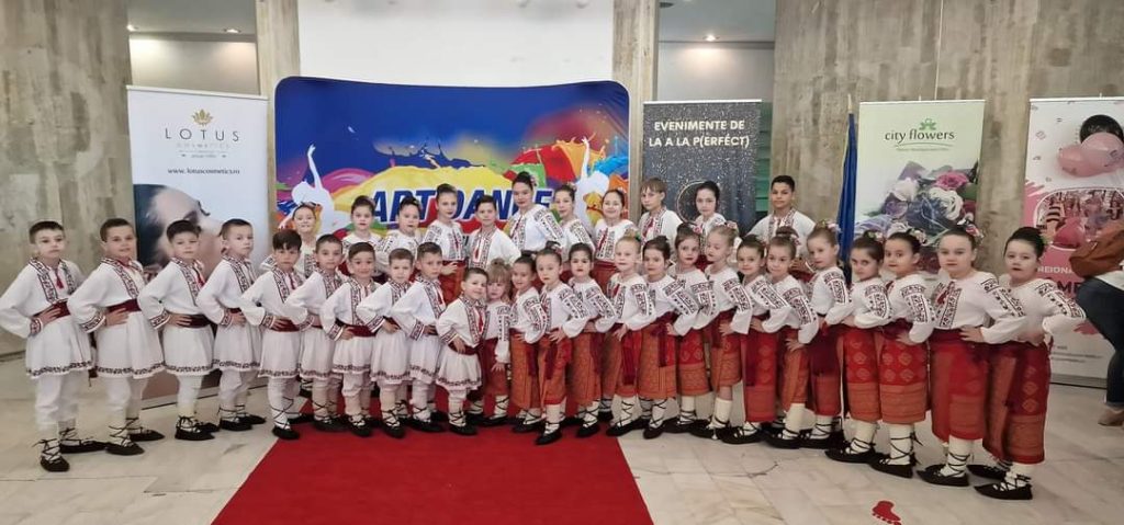 Ansamblul „Mugurași de la Chindie” a obținut locul I  la Festivalul Art Dance & Music 