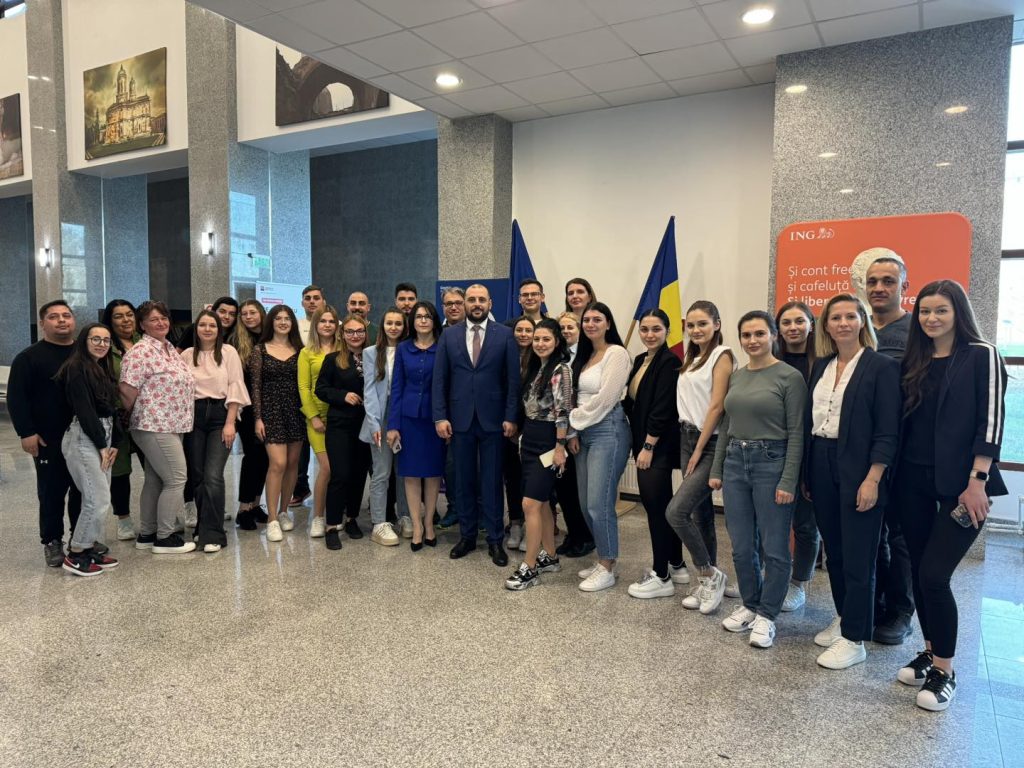 Penitenciarul Mioveni și Universitatea „Valahia” din Târgoviște: Colaborare pentru Educație și Reintegrare Socială Într-o inițiativă ce îmbină educația și colaborarea interinstituțională, Universitatea " Valahia" din Târgoviște prin Facultatea de Drept și Științe Administrative