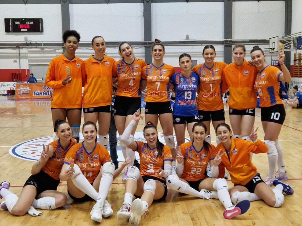 CSM Târgoviște a câștigat meciul 2 din finala mică a Campionatului National de Volei Feminin CSM Târgoviște a câștigat meciul 2 din finala mică a Campionatului National de Volei Feminin, în deplasare contra CS Rapid București!
