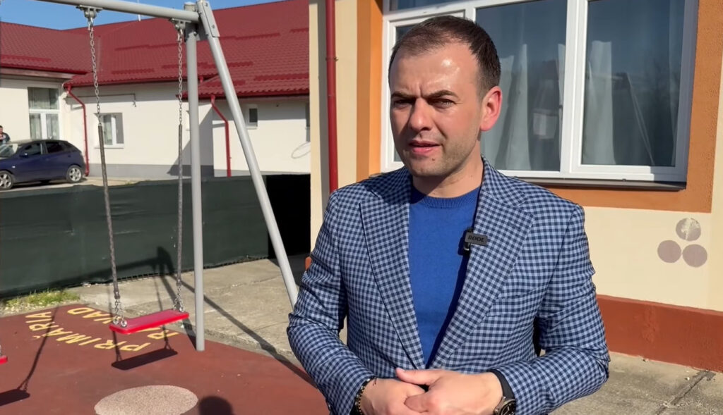 Pentru administrația de la Răzvad, educația este pe primul loc 