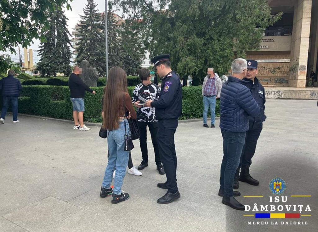 ISU Dâmbovița a intensificat acțiunile de control și informare preventivă la lăcașurile de cult ISU Dâmbovița a intensificat acțiunile de control și informare preventivă la lăcașurile de cult, cu ocazia Sărbătorilor pascale.