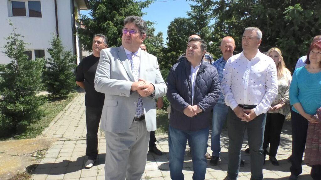 Primăria Răcari și Asociația Română de Relații Internaționale și Studii Europene: Un parteneriat pentru dezvoltare comunitară Primăria Răcari și Asociația Română de Relații Internaționale și Studii Europene: Un parteneriat pentru dezvoltare comunitară