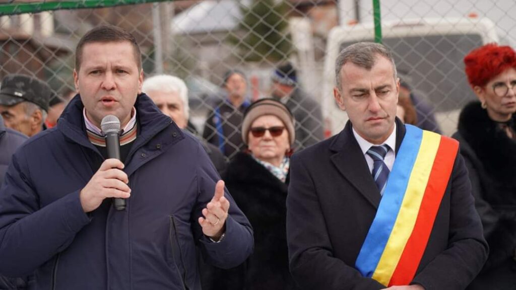 În comuna Moroeni vor începe lucrările de extindere a rețelei de apă și apă uzată În comuna Moroeni vor începe lucrările  de extindere a rețelei de apă și apă uzată în localitate, una dintre cele mai mari