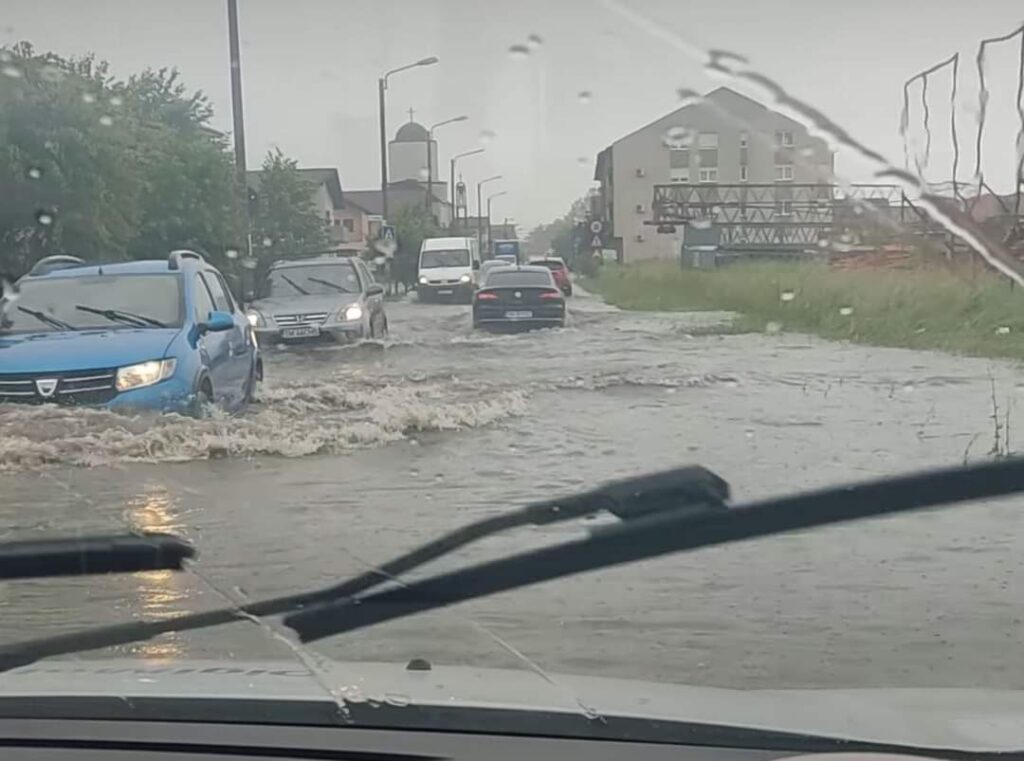 Vreme instabilă și vor fi averse pe arii extinse, vor fi perioade cu înnorări accentuate, ploi ce vor avea şi caracter torenţial