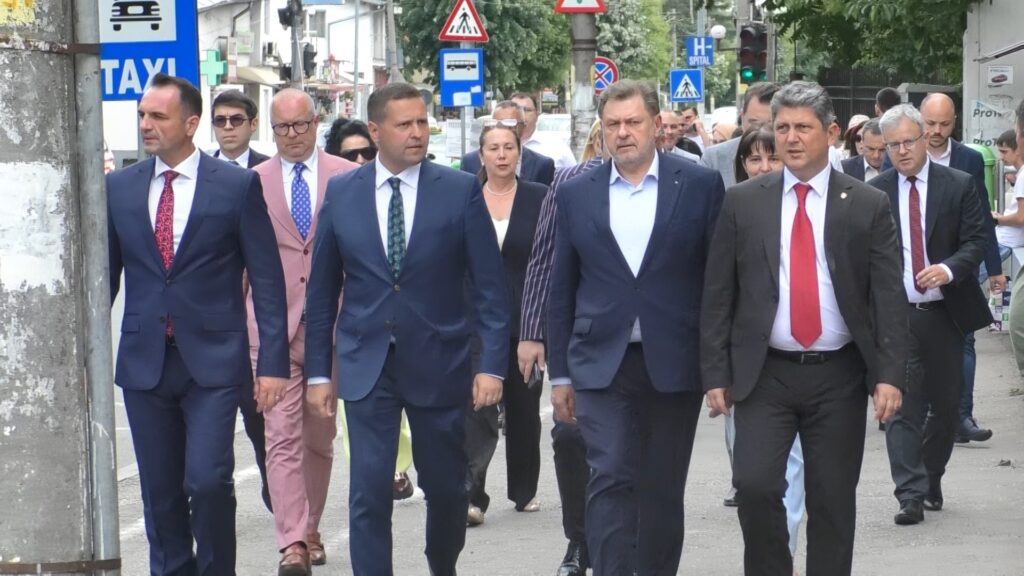 Inaugurarea noii clădiri a Ambulatoriului de Specialitate de la Spitalul Judeţean de Urgenţă Târgoviște. VIDEO Inaugurarea noii clădiri a Ambulatoriului de Specialitate de la Spitalul Judeţean de Urgenţă Târgoviște, a avut loc în prezența ministrului Sănătății, Alexandru Rafila.