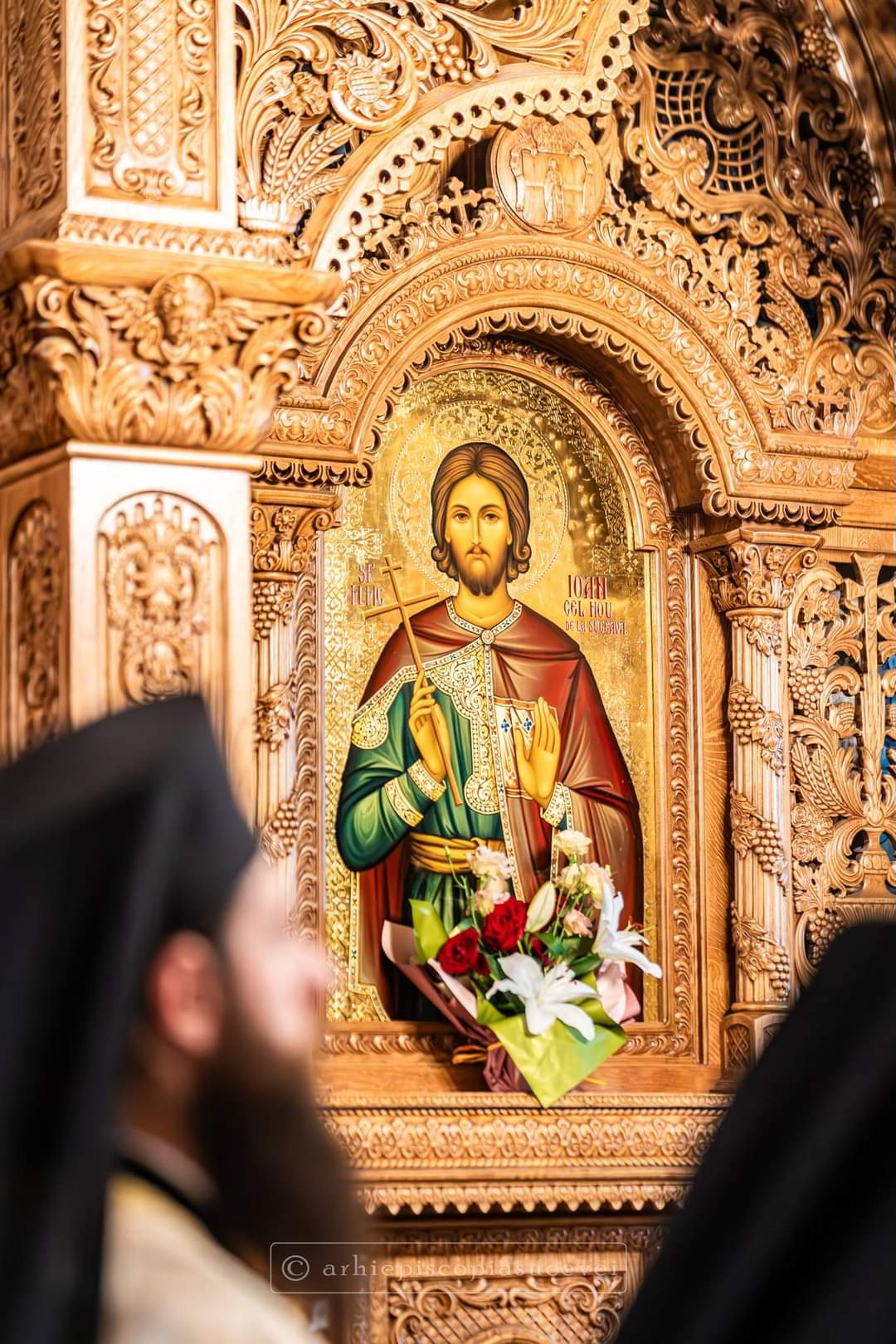 Astăzi, pe 24 iunie 2024, creștinii ortodocși sărbătoresc mai multe evenimente importante. În primul rând, este Nașterea Sfântului Ioan Botezătorul