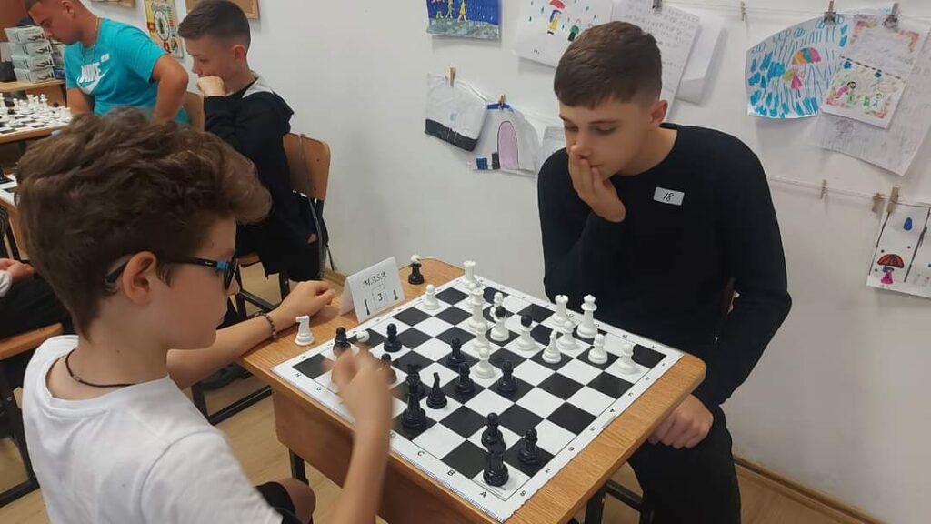 A avut loc cea de-a V-a ediție a concursului județean „Prietenii Șahului” A avut loc cea de-a V-a ediție a concursului județean "Prietenii Șahului", desfășurat la Școala Gimnazială Valea Voievozilor