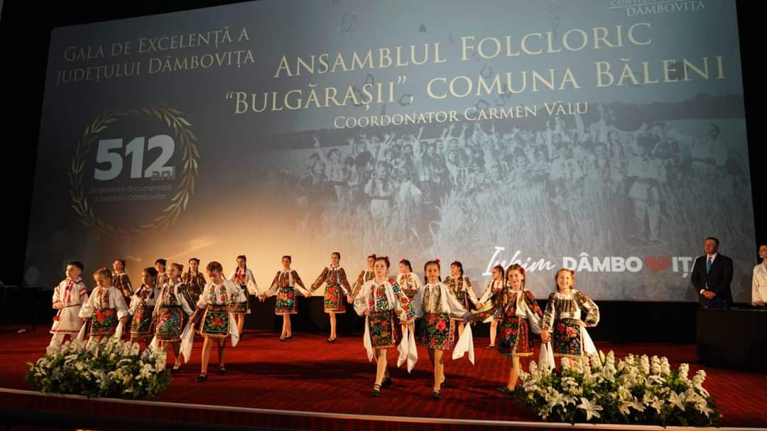 "Gala de Excelență a județului Dâmbovița" a fost o seară minunată, plină de recunoaștere și apreciere pentru reușitele și contribuțiile remarcabile ale locuitorilor din județul Dâmbovița.