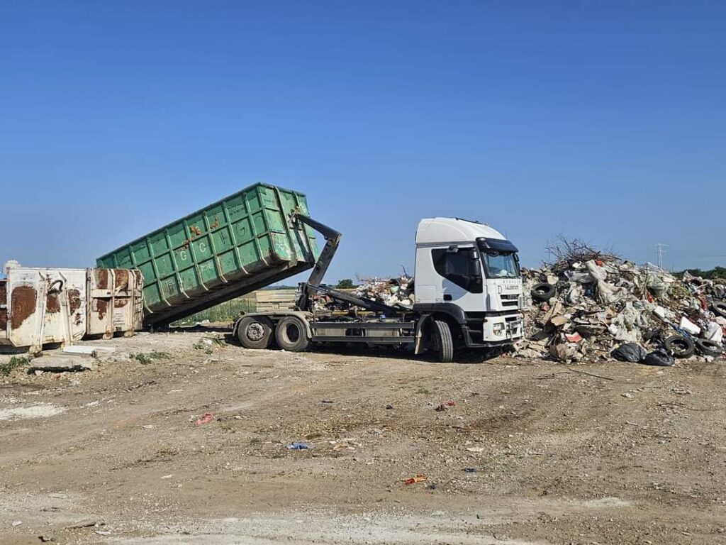 Administrația din Răcari ia  măsuri pentru  gestionarea eficientă a deșeurilor vegetale și din demolări.