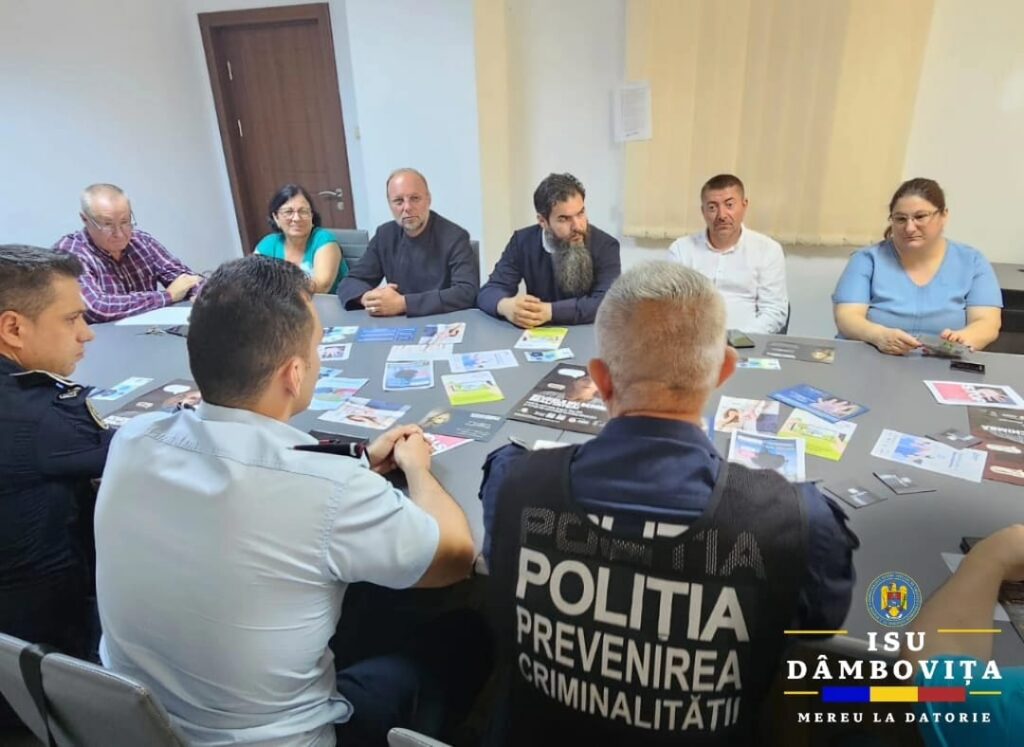 DGA și pompierii dâmbovițeni, campanie de informare preventivă pentru angajații Primăriei Odobești"